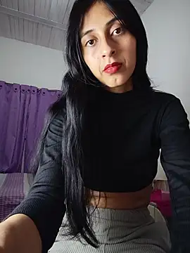 Im Kloe online show from January 8, 7:05 pm