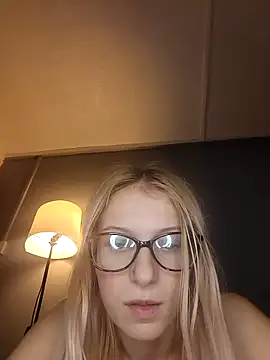 Stargirl247 online show from November 28, 1:08 am