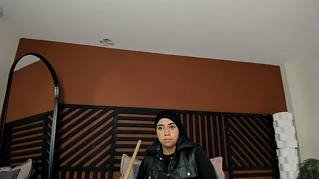 Snapshot of luna_cute__ chatting on March 8, 2:15 am luna cute online show from March 8, 2:15 am