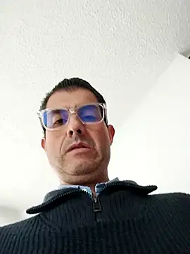 Fuegosutil online show from January 15, 10:02 pm