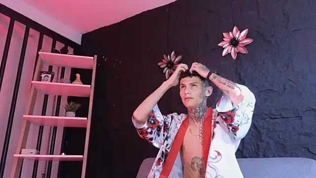 Paulo 527 online show from January 7, 9:06 pm