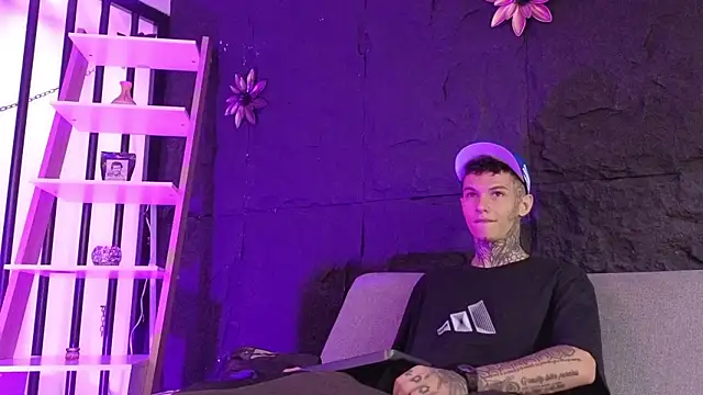 Paulo 527 online show from February 20, 7:25 pm