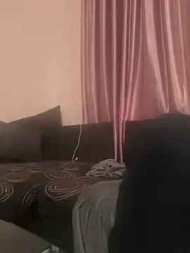 Snapshot of w1cked_couple chatting on April 3, 12:19 am w1cked couple online show from April 3, 12:19 am