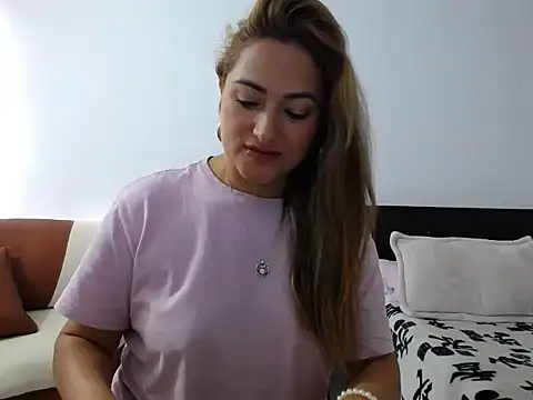 ximenaxcite19 online show from December 4, 1:20 pm