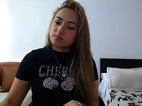 ximenaxcite19 online show from December 5, 1:09 pm