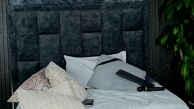 Katialaraa online show from December 5, 4:14 pm