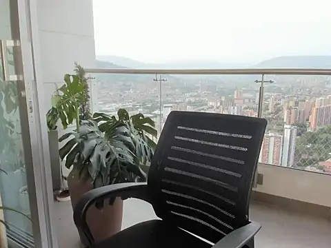 Snapshot of anny_beiker chatting on June 26, 11:09 pm anny beiker online show from June 26, 11:09 pm