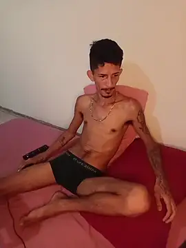 Snapshot of theyllorwillian chatting on May 31, 7:48 pm theyllorwillian online show from May 31, 7:48 pm