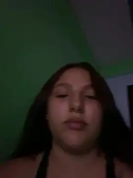 Snapshot of Emily_milk_1 chatting on June 7, 7:34 am Emily milk 1 online show from June 7, 7:34 am