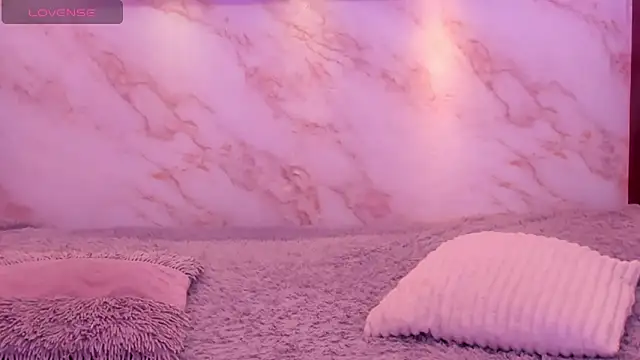 Snapshot of Dakota_ferreti_ chatting on March 29, 9:15 pm Dakota ferreti online show from March 29, 9:15 pm