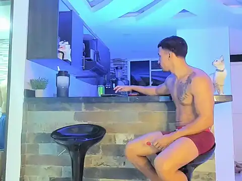 jamesshot online show from May 10, 5:56 am