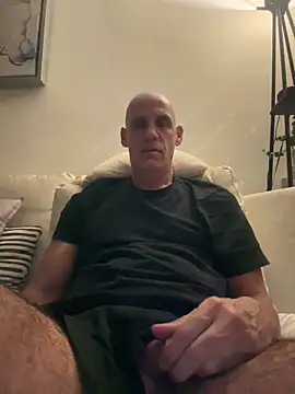 Snapshot of Elosoo chatting on February 6, 10:07 am Elosoo online show from February 6, 10:07 am