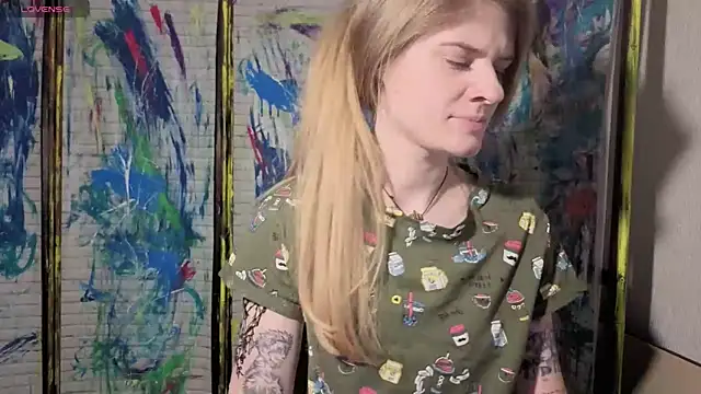 Adell Love online show from May 2, 2:44 pm