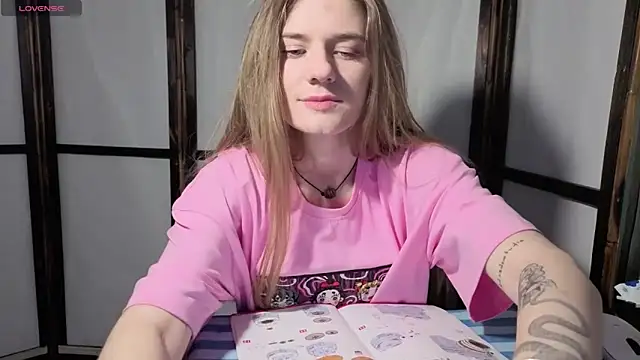 Adell Love online show from May 17, 2:02 pm