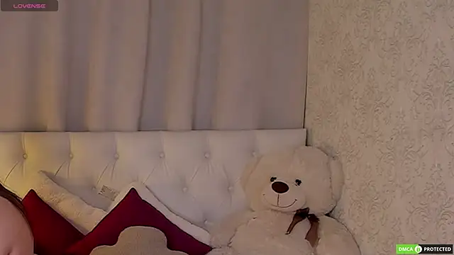 Snapshot of StellaGregory chatting on April 28, 8:41 am StellaGregory online show from April 28, 8:41 am