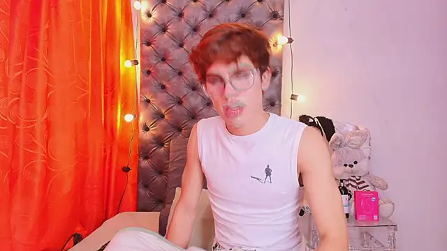 Snapshot of Jacobelord chatting on February 13, 1:29 pm Jacobelord online show from February 13, 1:29 pm