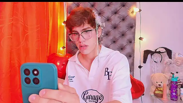 Snapshot of Jacobelord chatting on February 15, 1:20 pm Jacobelord online show from February 15, 1:20 pm