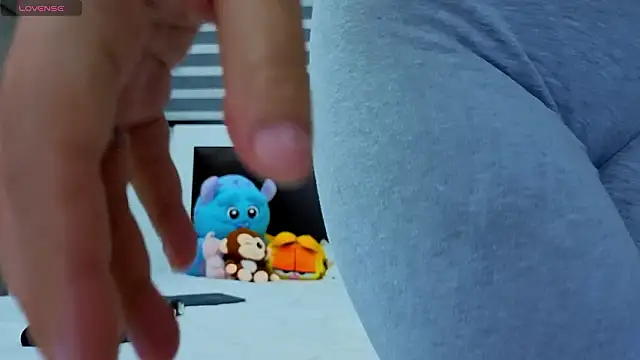 Snapshot of CerecitaQueenn chatting on March 26, 10:15 pm CerecitaQueenn online show from March 26, 10:15 pm