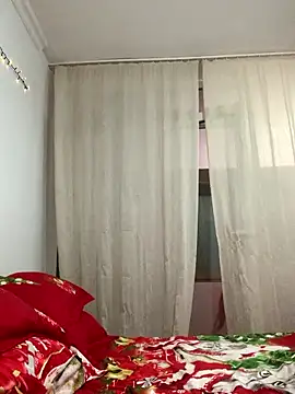 Snapshot of Zeynep-20 chatting on January 6, 5:05 pm Zeynep-20 online show from January 6, 5:05 pm