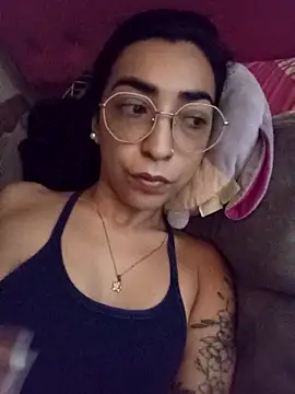 Snapshot of Yani-14 chatting on February 11, 2:16 am Yani-14 online show from February 11, 2:16 am