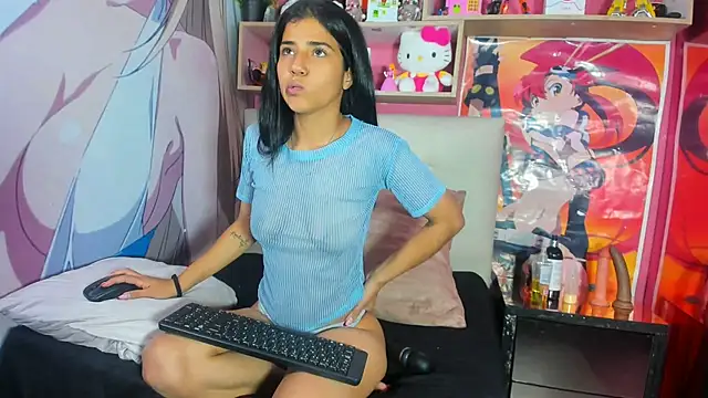 peachrouge online show from March 14, 8:58 pm