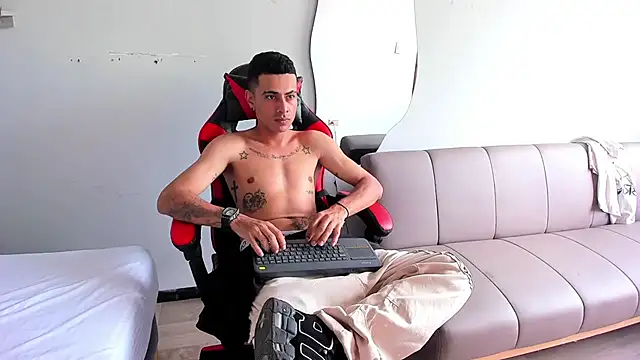 MatthewCullen online show from December 3, 7:23 pm