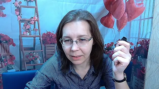 Snapshot of DaisyEdit chatting on February 21, 6:14 am DaisyEdit online show from February 21, 6:14 am
