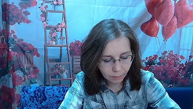 Snapshot of DaisyEdit chatting on February 22, 6:24 am DaisyEdit online show from February 22, 6:24 am