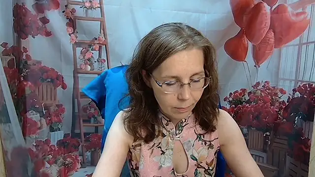 Snapshot of DaisyEdit chatting on July 13, 11:35 am DaisyEdit online show from July 13, 11:35 am
