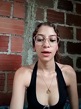 Vanneskk online show from February 19, 7:43 pm