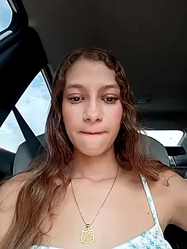 Vanneskk online show from April 1, 7:55 pm