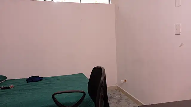 KaelSwitch online show from February 11, 1:05 pm