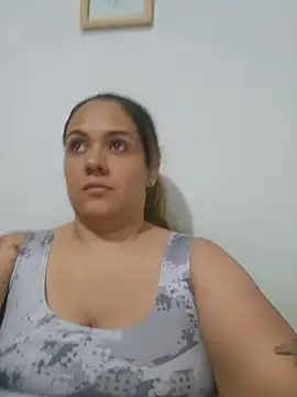 LoreinnFox online show from May 16, 9:46 pm