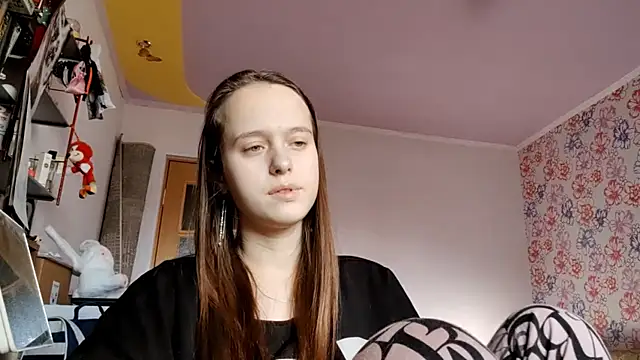 SophieHazely online show from December 3, 1:13 am