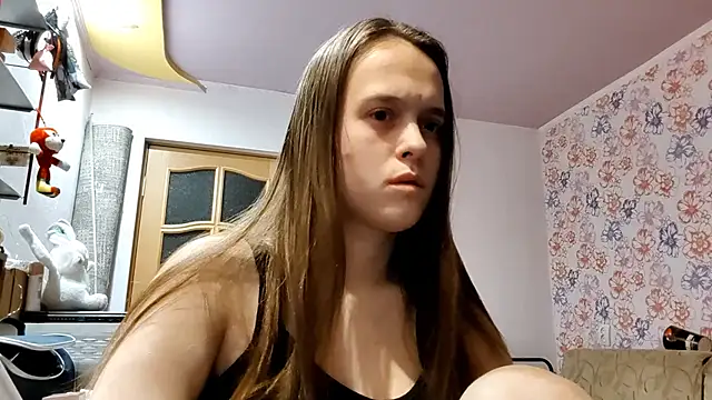 SophieHazely online show from January 18, 9:35 am