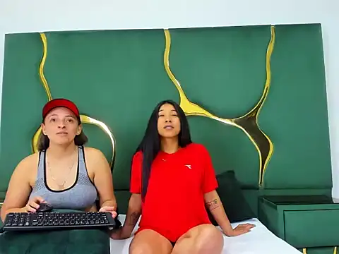 Alyssa Noah online show from November 29, 5:54 am