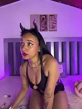 coraline vera online show from May 8, 7:19 pm