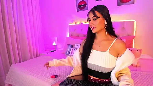 Charlotte rider  online show from January 8, 3:53 am