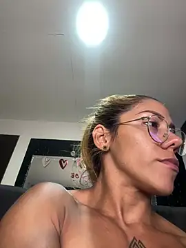 sexymusclegoddess online show from May 16, 2:19 am