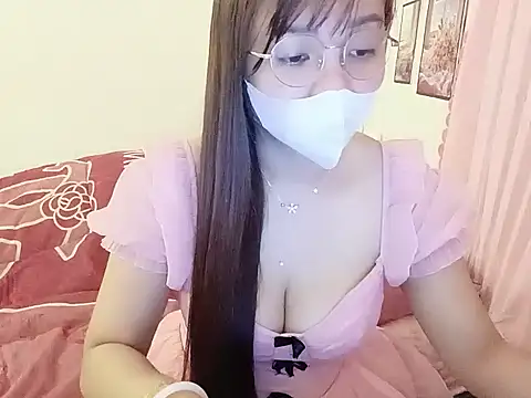 BabyDoll1999 online show from March 3, 12:44 pm