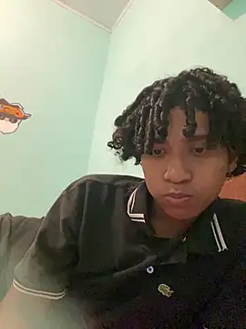 Snapshot of nvh18Aklzim chatting on December 18, 6:30 am nvh18Aklzim online show from December 18, 6:30 am