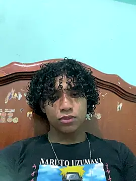 Snapshot of nvh18Aklzim chatting on December 20, 7:04 am nvh18Aklzim online show from December 20, 7:04 am