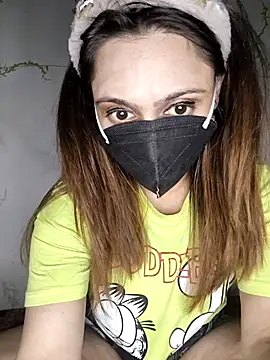 Snapshot of HONEY_BEBS chatting on February 13, 6:37 pm HONEY BEBS online show from February 13, 6:37 pm