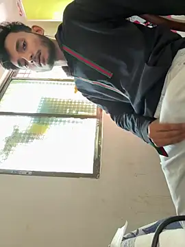 Snapshot of austindaddy69 chatting on November 27, 7:21 am austindaddy69 online show from November 27, 7:21 am