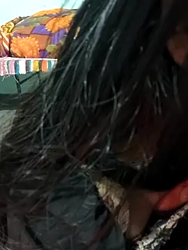 Zoyaa-Zubair online show from January 6, 8:56 pm