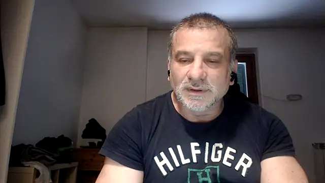 Snapshot of Mauro7788 chatting on March 13, 2:01 pm Mauro7788 online show from March 13, 2:01 pm