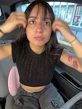 Mia fiire online show from March 24, 7:19 pm