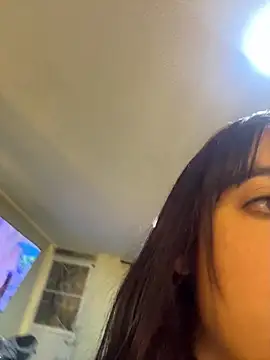 Snapshot of Mia_fiire chatting on May 24, 5:23 am Mia fiire online show from May 24, 5:23 am