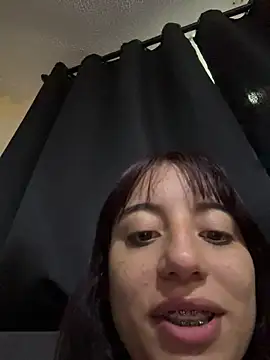 Snapshot of Mia_fiire chatting on June 15, 5:09 am Mia fiire online show from June 15, 5:09 am