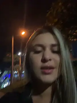 Snapshot of Sofia_Lopezz1 chatting on December 21, 12:29 am Sofia Lopezz1 online show from December 21, 12:29 am